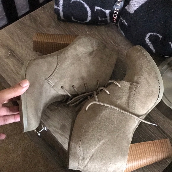 Brown Old Navy Booties ! - Picture 2 of 5